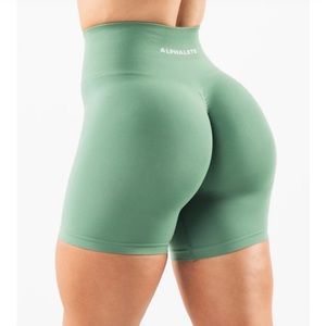 Alphalete Amplify Shorts